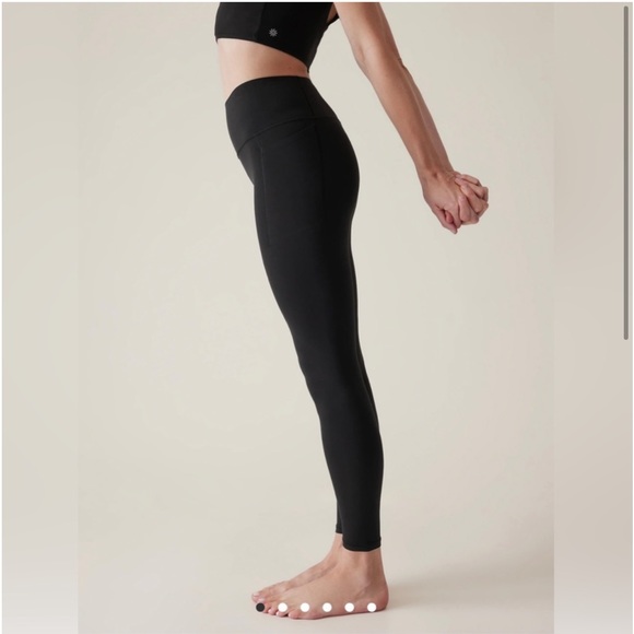 Athleta Transcend Stash Tight // Black // Large // Medium-Petite - Picture 3 of 6